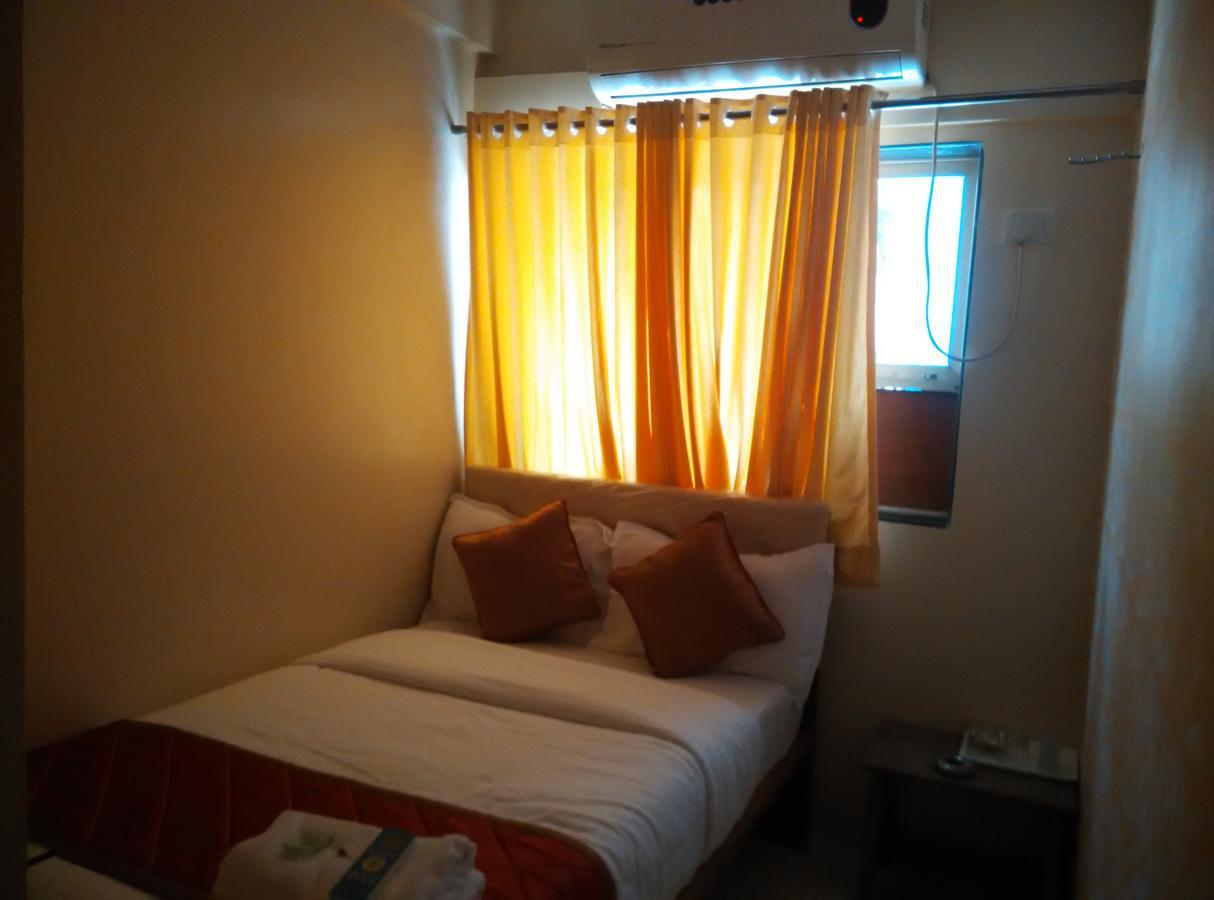 Hotel Silver Castle Мумбаї Екстер'єр фото