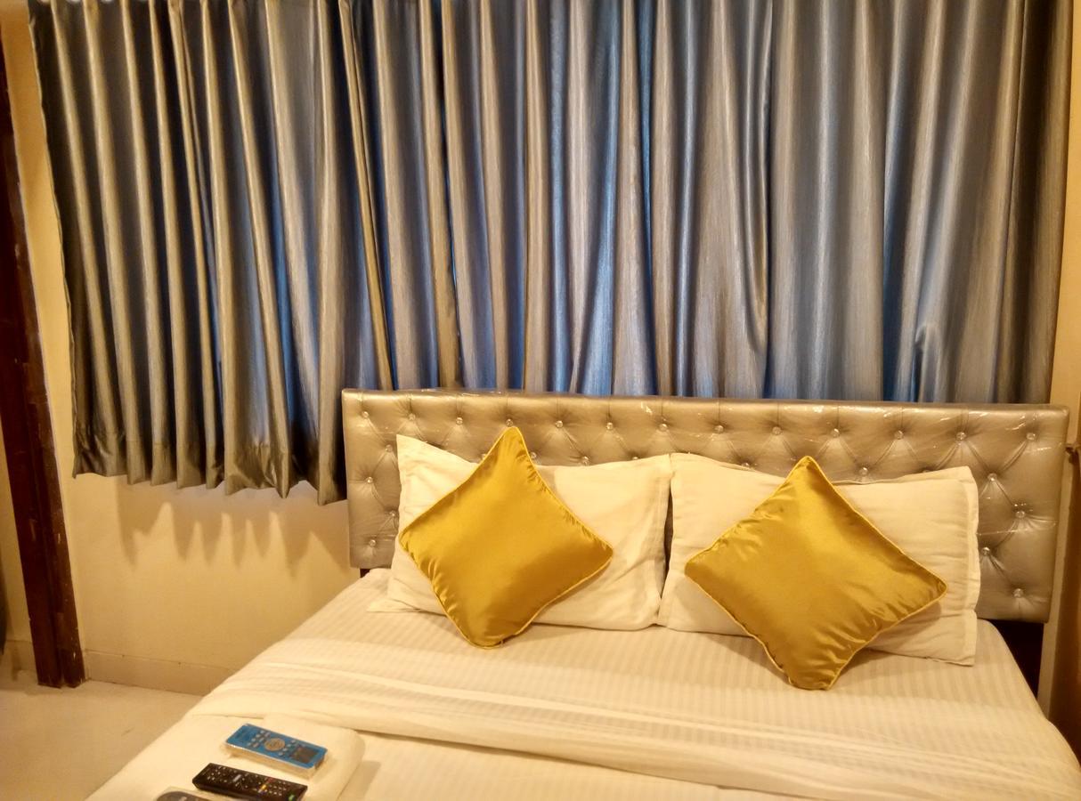 Hotel Silver Castle Мумбаї Екстер'єр фото