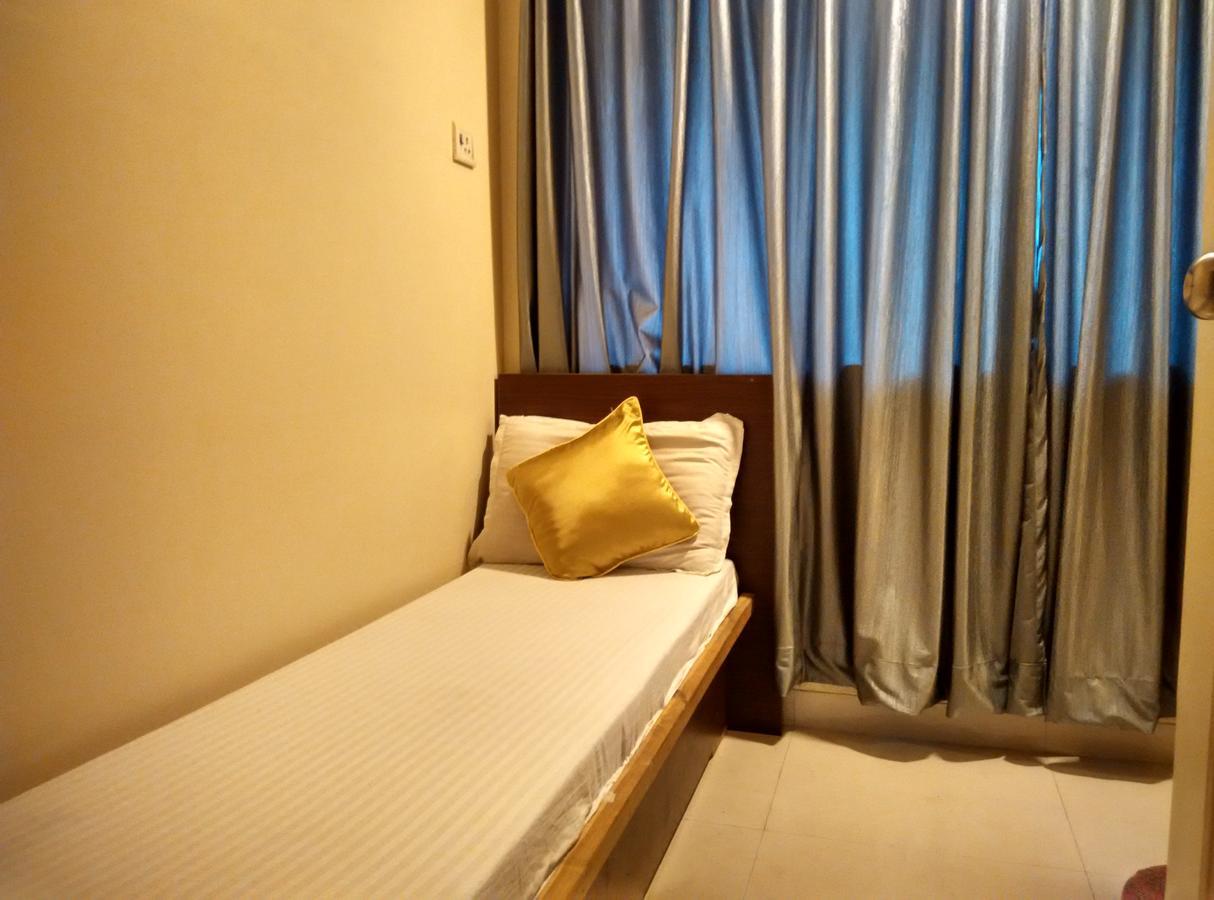 Hotel Silver Castle Мумбаї Екстер'єр фото