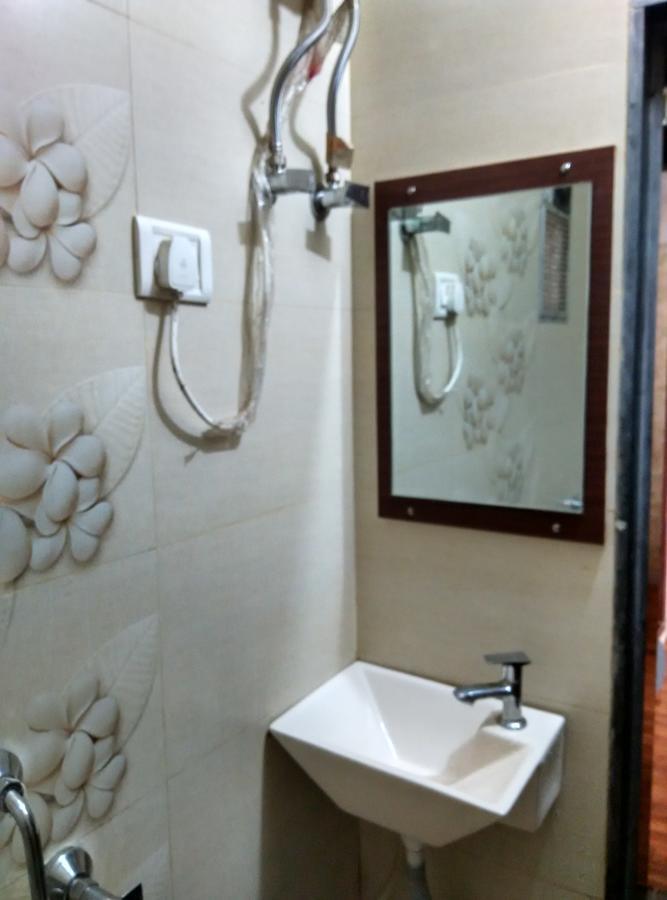 Hotel Silver Castle Мумбаї Екстер'єр фото