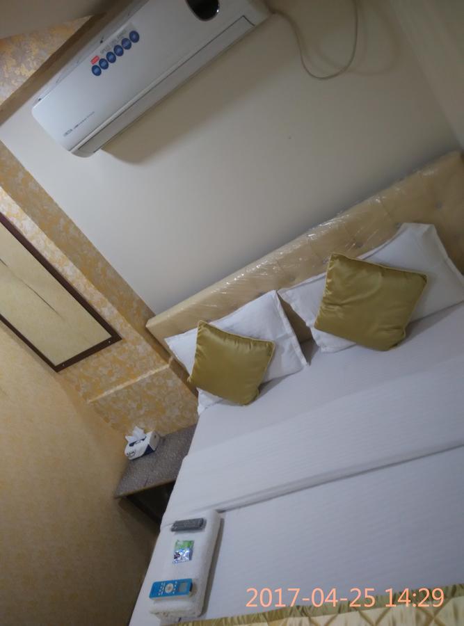 Hotel Silver Castle Мумбаї Екстер'єр фото